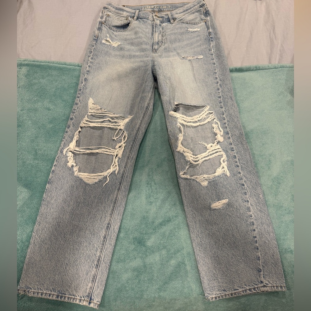 High Waisted Ripped Mom Jeans-Light Blue Straight.